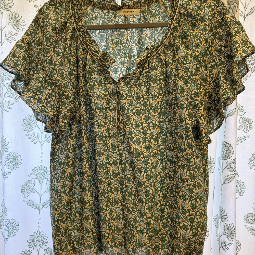 Green Floral Print Ruffle Sleeve Blouse